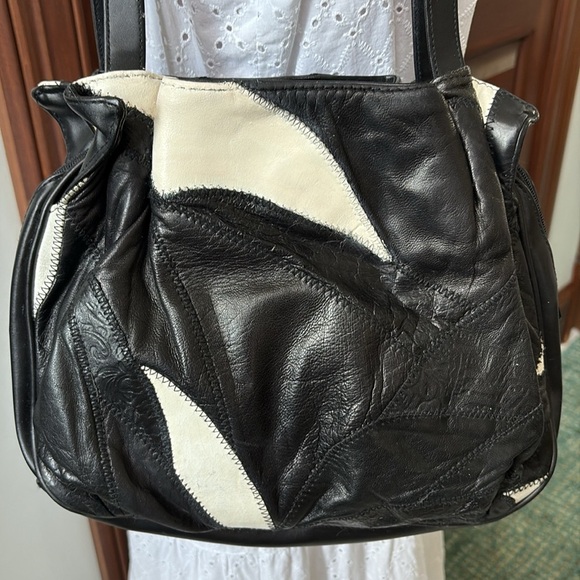 Vintage 1980s patchwork leather bag shoulder bag  3 compartment  black/white EVC - Picture 7 of 16